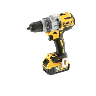DeWalt DCD991P2-QW XR XRP kulløs 18 V boremaskine i gul og sort, vist med 5,0 Ah batteri.
