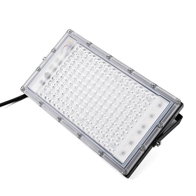 Sort UV 395 nm LED-projektør på 45 W set skråt forfra med den tætte række af LED-linser synlig.
