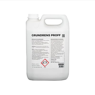 En 5 liters dunke med Grundrens Proff i hvid plast, med tydelig etiket der beskriver brugsanvisning og advarsler.