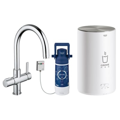 Grohe Red II kogende vandsystem med armatur, kedel, filterpatron og digital kontrolenhed, vist med krom finish.