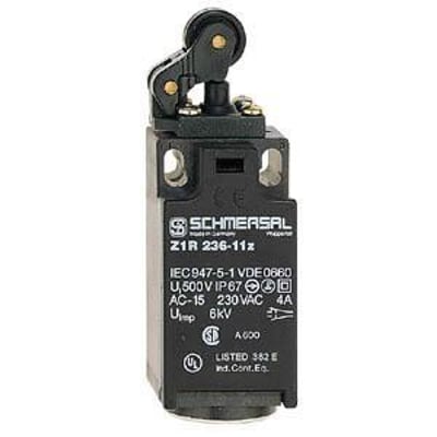 Positionsafbryder fra Schmersal model Z1R 236-11z med sort kunststof hus og rullehjul som aktuator.