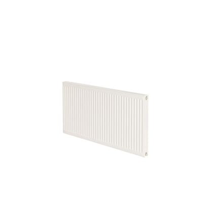 Purmo C22 radiator i hvid, måler 400x500mm, vist isoleret på hvid baggrund med fokus på dens slanke design.