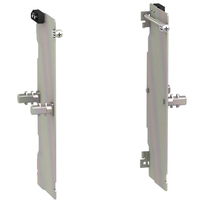 Nærbillede af Schneider Electric draw-out chassis for NSX400-630, viser metalpladens detaljer, drejearme og skruefastgørelser.