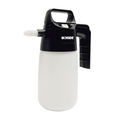 Ironside tryksprøjte på 1 liter med sort pumpehåndtag og hvid beholder, set forfra.