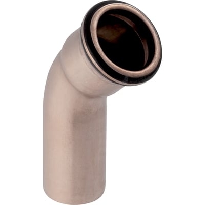 Detaljebillede af en Geberit Mapress 15mm 45 graders bøjning, der viser muffe med sort O-ring og kobbermaterialet.
