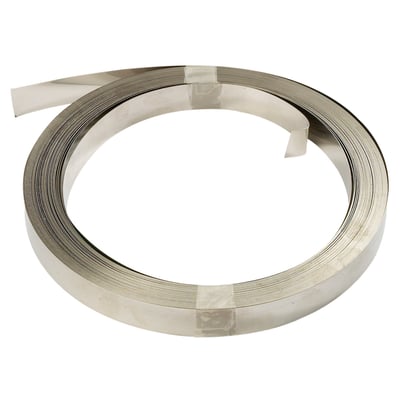 Rustfri spændebånd V2A fra Dan Delektron, 25 meter lang, 22x0,4mm, rullet op og fastgjort med tape.