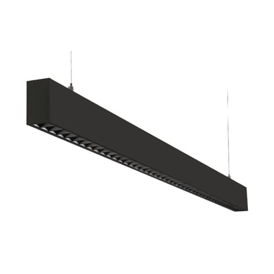 SG Armaturen Inspire 1200 LED armatur i sort, med synlige kubiske reflektorer, ophængt i tynde wirer.