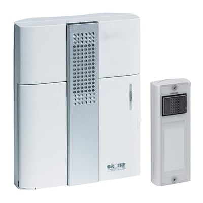 Grothe Mistral 200M trådløs ringeklokke i hvid med sølvdetaljer og et tilhørende hvidt ringetryk med navneskilt.