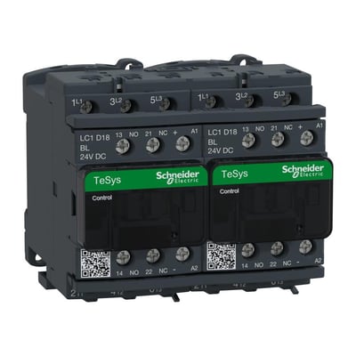 Schneider Electric TeSys D reverserende kontaktor, 18A, 3-polet, 24V DC, med fokus på de to sammenkoblede enheder og deres skrueterminaler for strøm og styrekredsløb.