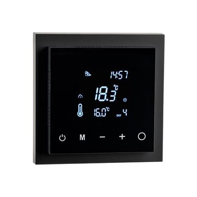 SG Armaturen Heatreg 13A termostat i sort med et digitalt display, der viser tid, temperatur og ikoner.