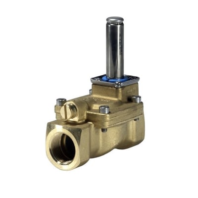 Nærbillede af Danfoss EV224B magnetventil i messing med tydelig G 3/4" gevindtilslutning og NBR-pakning.
