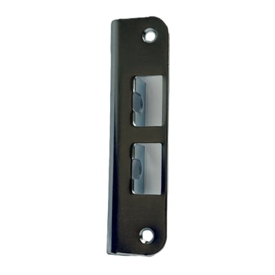 Assa Abloy slutblik model 802320, 135,3 x 36 mm, med to rektangulære åbninger og to skruehuller.