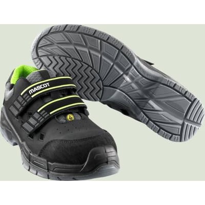 Mascot Alpamayo sikkerhedssandal i sort med grønne detaljer og velcroremme, vist med ydersiden opad.