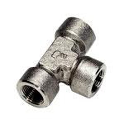 Parker T-stykke med G1/8 BSPP gevind i messingmateriale, fremviser tre tilslutningsporte og Parker logo.