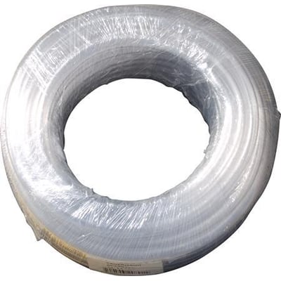 En rullet kondensslange med en diameter på 10 mm, pakket ind i klar plastikfilm og klar til salg.