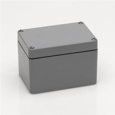 Bernstein CA-390 montagekasse i sølvgrå aluminium med dimensionerne 330x230x180mm og synlige lågskruer.