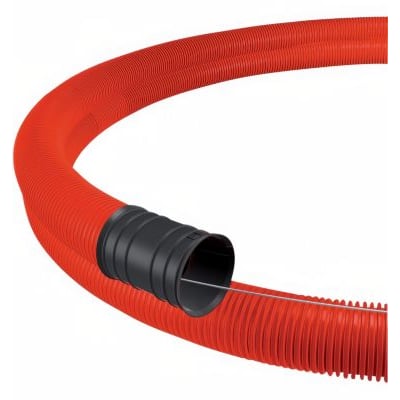 Dobbeltvægget kabelrør, 50 mm, i rød HDPE og sort LDPE, med træksnor og hvid baggrund.