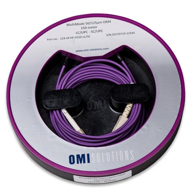 Magnetisk fiber test ring med MultiMode OM4 fiber, 150m længde og SC/SC stik fra OMI Solutions.