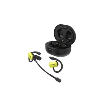 ISOtunes Ultracomm Aware in-ear høretelefoner i gul/sort med bommikrofon og åbent opladningsetui, vist med isoleret hvid baggrund.