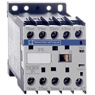 Detaljeret vinkel af Schneider Electric hjælperelæ CA3KN31BD, fremhæver 'Telemecanique' mærkning og 24V mærkning.