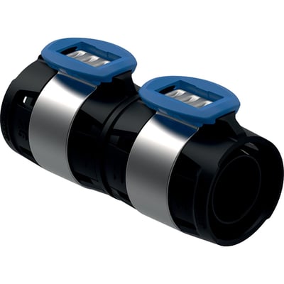 Detaljeret gengivelse af Geberit FlowFit kobling i sort PPSU med 20mm diameter og blå aktiveringsclips.