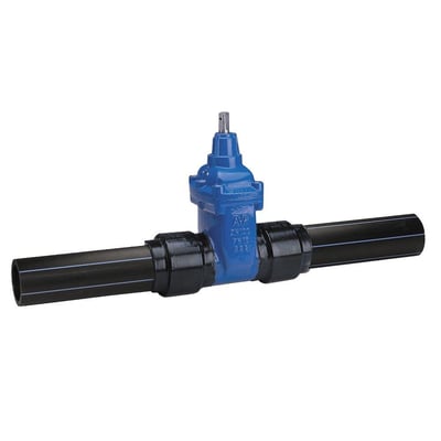 AVK hovedledningsventil på 110 mm PN10 med PE-rør, vist fra siden med tydelige mærkninger på ventilhuset.