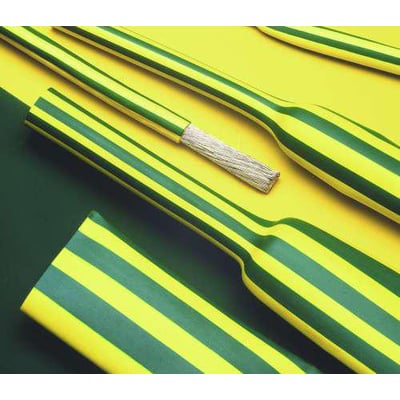 Grønne og gule striber kendetegner krympeslangen FRS222, 9,5/2:1 GG, der anvendes til kabelbeskyttelse.