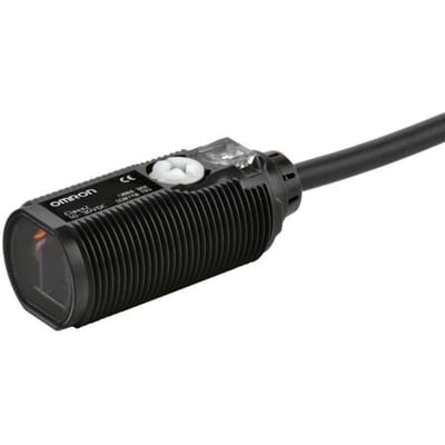 Omron E3FA-DP15 fotoelektrisk sensor med M18 gevind, infrarød LED og 2 meter kabel.