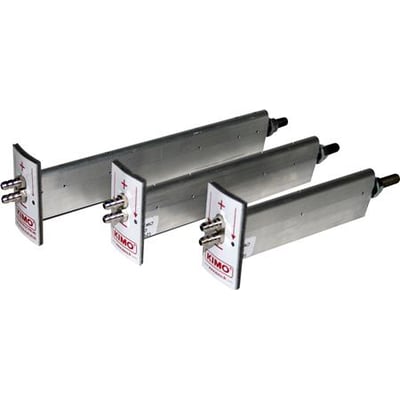 Tre debimoblade i forskellige størrelser af aluminium med Kimo logo, klar til måling af lufthastighed i ventilationskanaler.