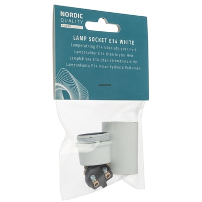 Nordic Quality E14 lampefatning i hvid, leveres i emballage med produktinformation på flere sprog.