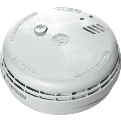 Hvid, rund optisk røgalarm LAP-Sikkerhed EI146 til 230 V med ventilationsåbninger og testknap.