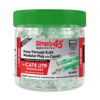 Bøtte med 100 stk. Simply45 S45-1600P RJ45 Pass-Through stik til CAT6 UTP, grøn låg og etiket viser produktinformation.