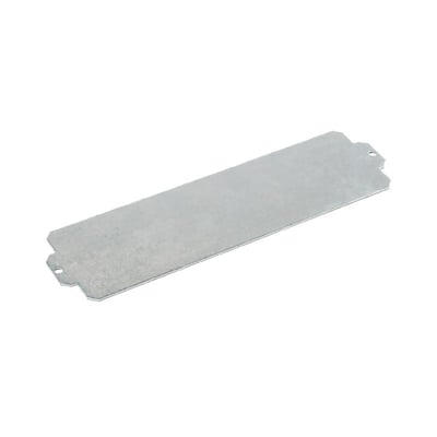 Weidmüller Klippon K monteringsplade til aluminiumskabinet, 239 x 67 x 2 mm, set skråt med udskæringer og monteringshuller.