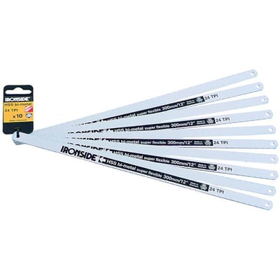 Ironside bi-metal nedstrygerklinger på 300 mm og 24 TPI ligger spredt ud fra emballagen.