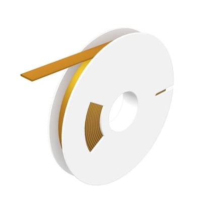 Weidmüller HSS 3.2-9.5 EL Y13M ledningsmærke på en rulle, med hvidt krympeflex og gul mærketape, på hvid baggrund.