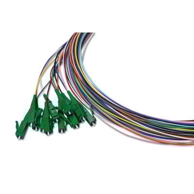 Et sæt med 12 SingleMode G657A SemiTight pigtails, 2 meter lange, med grønne LC/APC konnektorer og 0,9mm diameter i 12 forskellige farver.