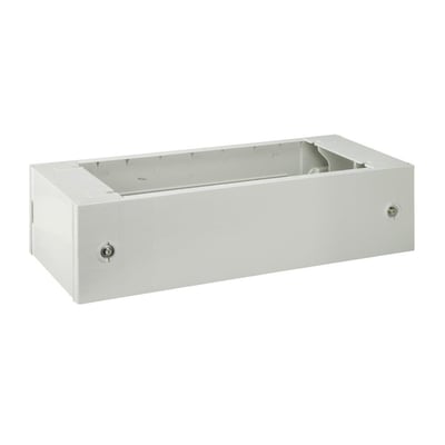 Schneider Electric sokkel Thalassa i grå polyester til NSYPLM75, 200mm høj, vist fra siden på hvid baggrund.