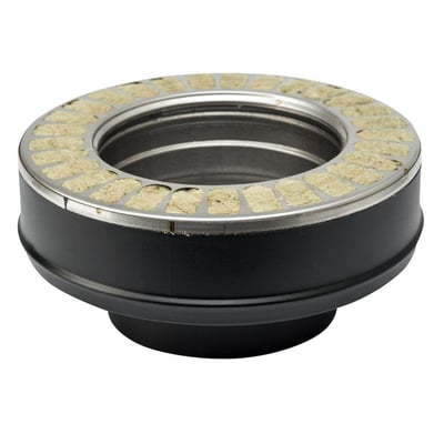 Metalbestos Wood kobling i sort stål med 150mm diameter og indvendig diameter på 147mm.