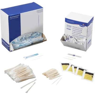 Antalis vådservietter i dispenserboks med citronduft, 71x51mm, vist sammen med flere pakker dentalstiks og tandstikkere.