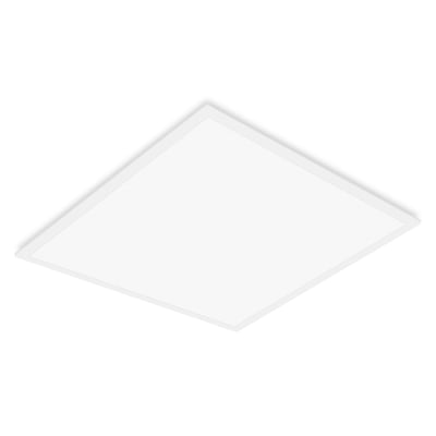 Kvadratisk, hvidt LEDVANCE Panel Compact indbygningsarmatur med plan lysflade, set skråt oppefra.