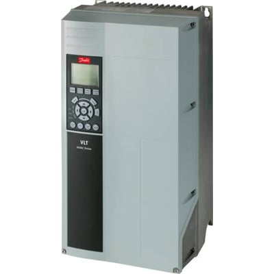 Danfoss VLT® AQUA Drive FC 202 frekvensomformer med 22 KW effekt og grafisk betjeningspanel, IP55-klassificeret.