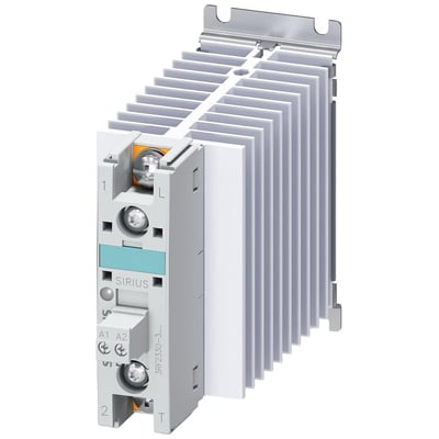 Siemens 3RF2 solid-state kontaktor med en 30A strømstyrke og en stor køleplade i aluminium. Den er beregnet til 48-600V AC og 24V DC.