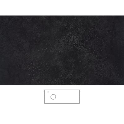 Svedbergs mørke grafitbordplade på 121 x 46 cm med struktureret overflade og skitse af udskæring og armaturhul til venstre.