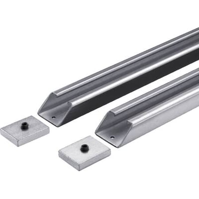 Rittal tværstiver i metal til TS, SE skabe, vist med to monteringsplader med skrue.