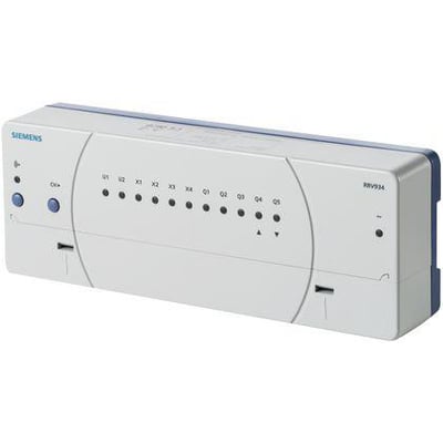 Siemens RRV934 multiregulator med tydelig mærkning af knapper og status-LED'er, vist i et skråt perspektiv.