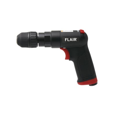Flair boremaskine med 10mm selvspændende borepatron og rødt/sort kunststofhus med synlig Flair logo.