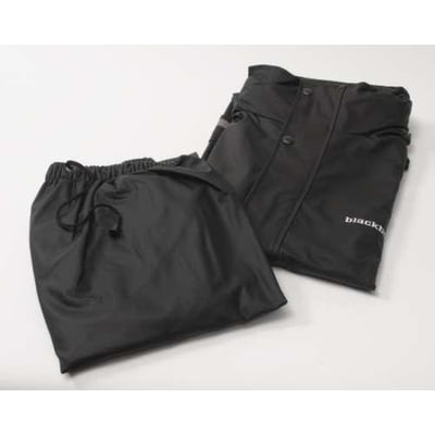 Sort Lyngsøe Rainwear Blackbolt-regnsæt LM-4517 i PU, størrelse 3XL, med jakke og bukser lagt sammen.