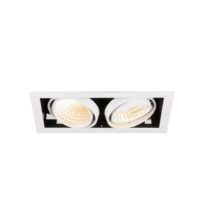 Vinklet billede af SLV KADUX dobbelt downlight, der viser de justerbare lyskilder i hvid ramme.