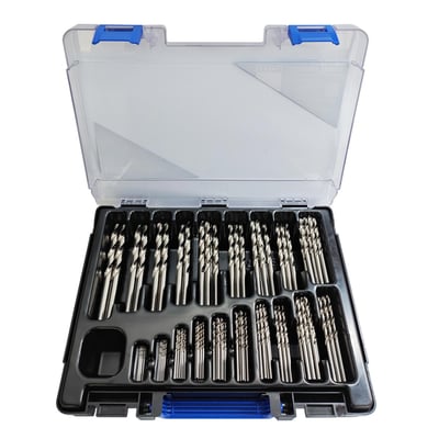 Spiralborsæt med 100 stk HSS-G bor i størrelserne 1-10mm, præsenteret i en åben, sort opbevaringskasse med blå spænder.