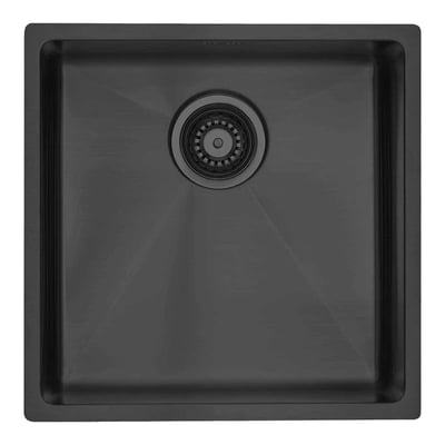 Sort, firkantet køkkenvask Lavabo Kubus 400 Soft i PVD Shadow, set ovenfra med kurveventil i kummens bund.